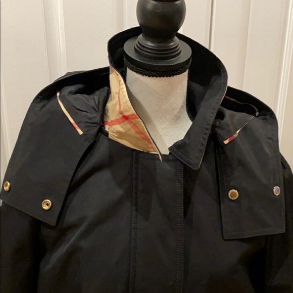 Burberry Harlington Black Zip-Front Hooded Parka - Picture 4 of 16